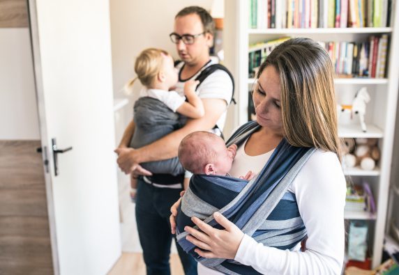 Are baby wraps safe for newborns?