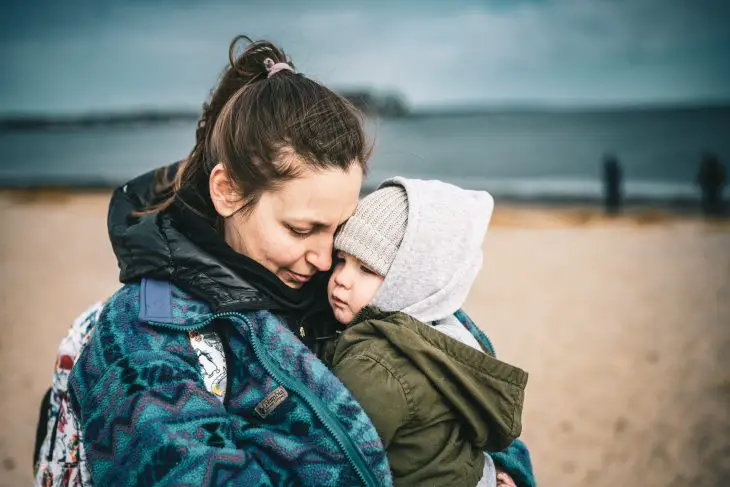 mom and child