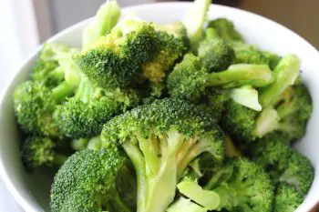 BLW Broccoli – How to Start Your Child on Veggies