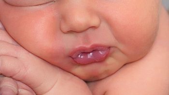 baby's lips quiver