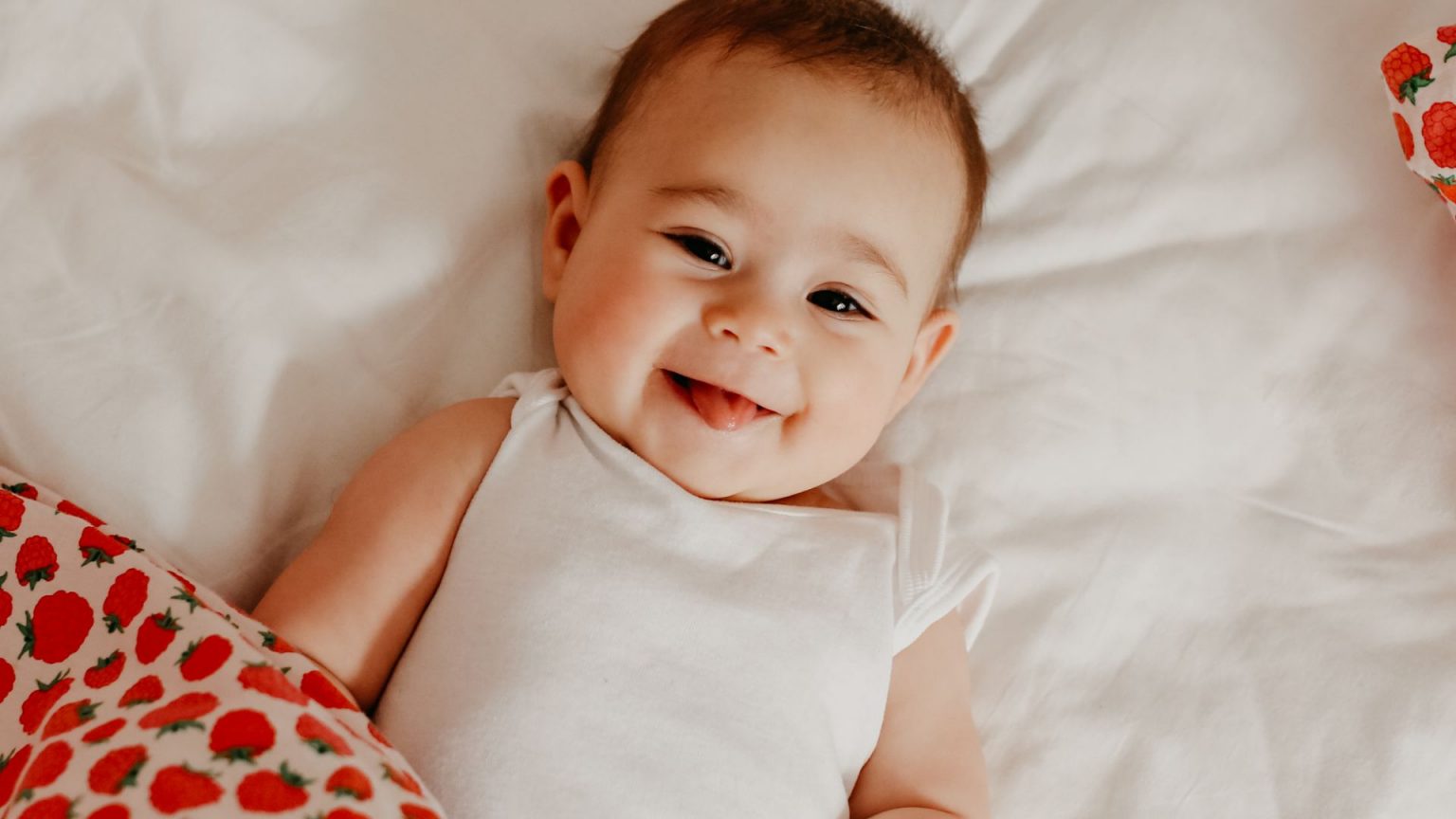 Newborn Farts Smell 4 Reasons Why Baby's Farts Stink Infant Empire