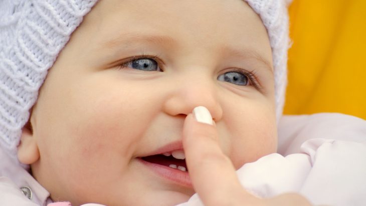 how to get boogers out of baby's nose